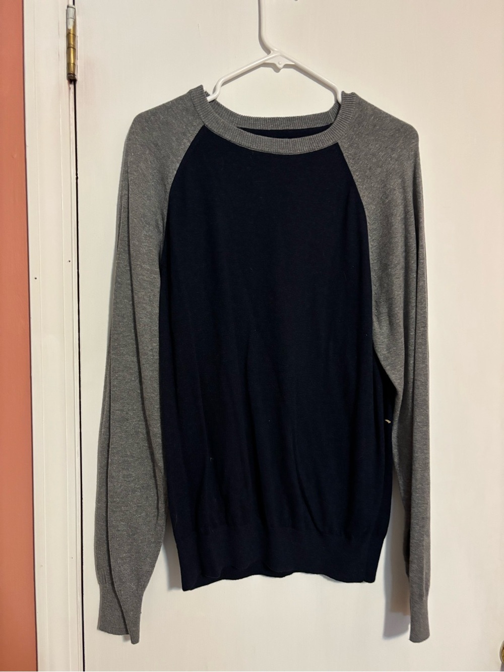 Old Navy Men's Two-Tone Crewneck Sweater - Black & Gray